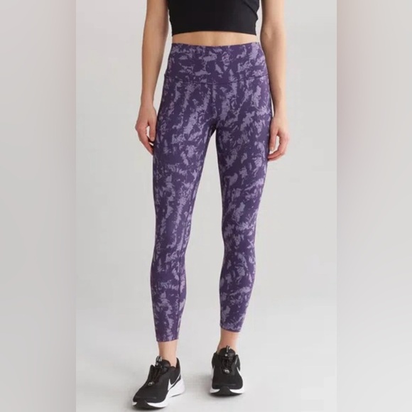 NWT Women’s‎ NIKE High Rise One Dri-Fit Purple 7/8 Length. Size XL. - Picture 1 of 7